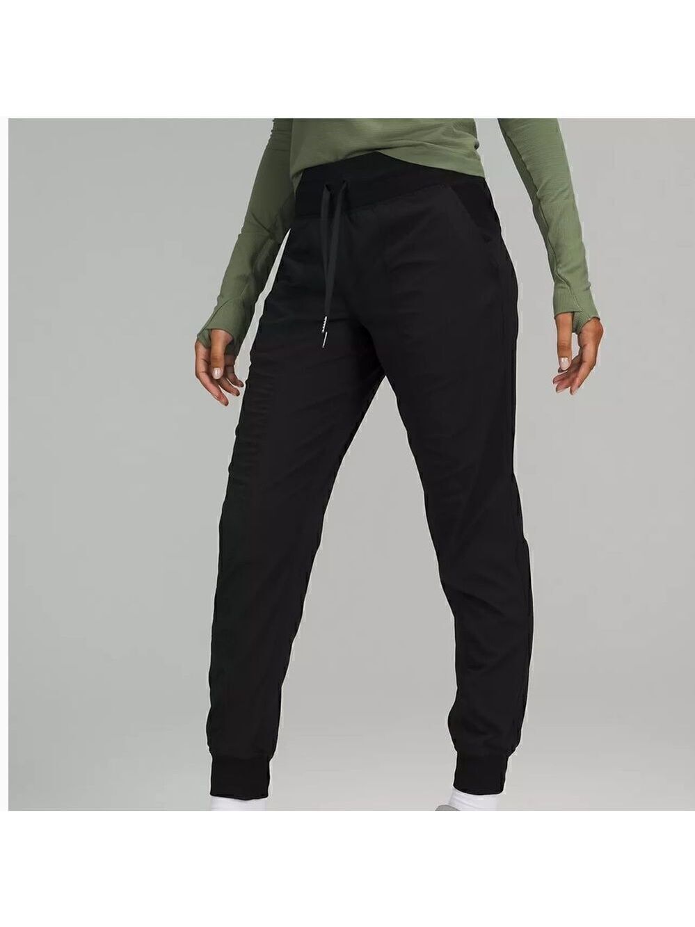 Lululemon Black Mid Rise Joggers Women's Large